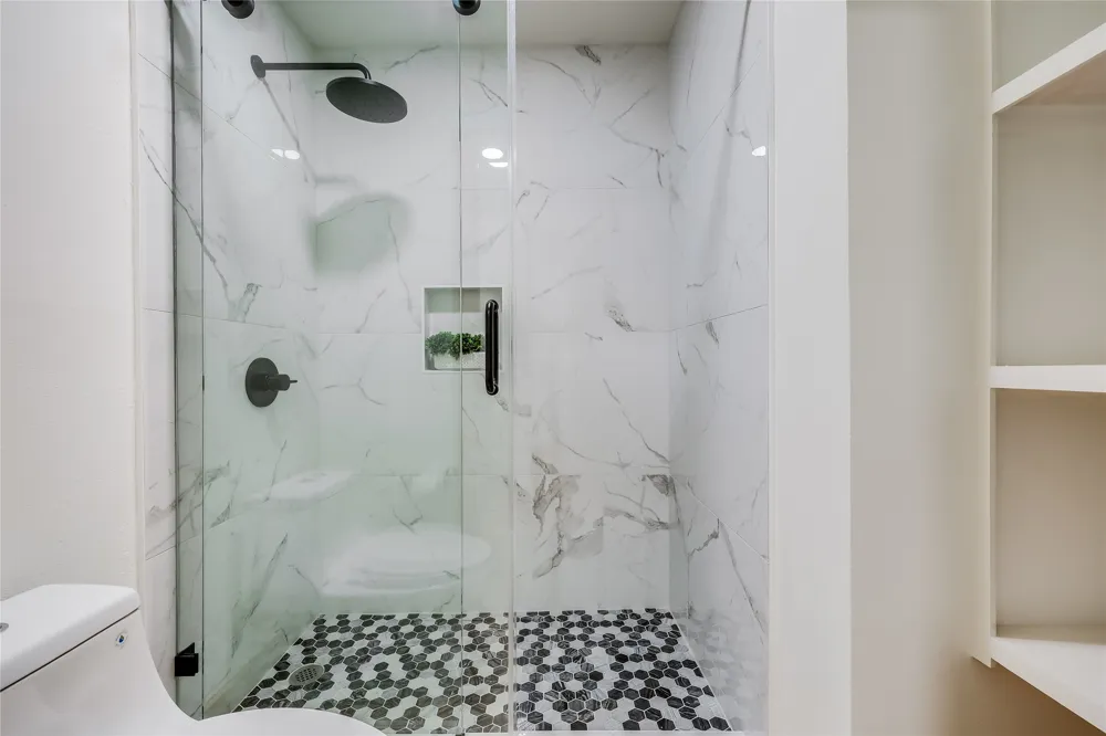 5801 Thunderbird Street #A15 Lago Vista, TX 78645
