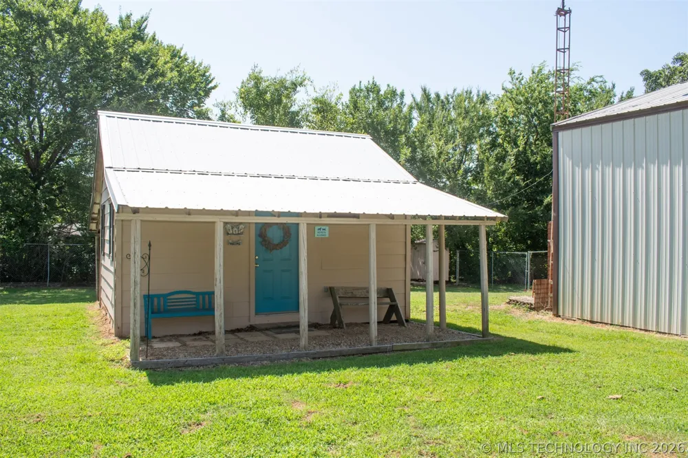 30115 4280 ROAD Quinton, OK 74561