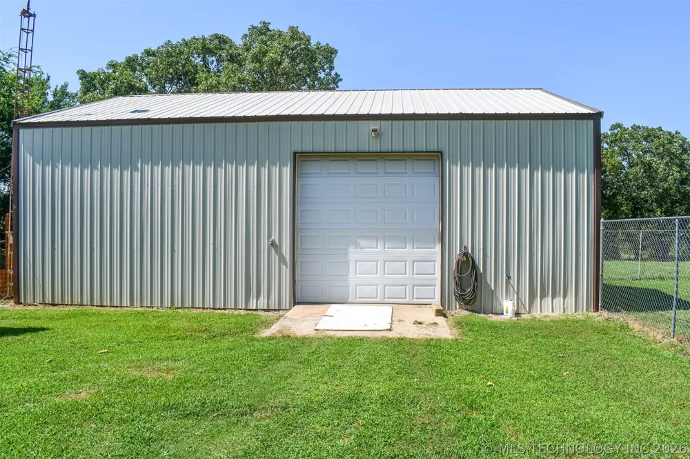 30115 4280 ROAD Quinton, OK 74561
