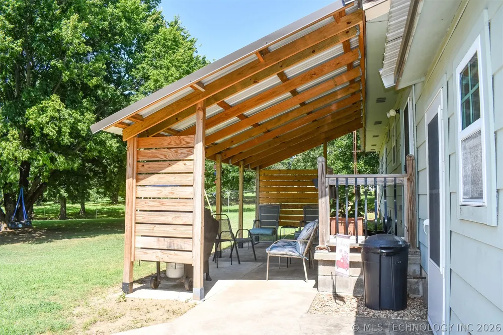 30115 4280 ROAD Quinton, OK 74561