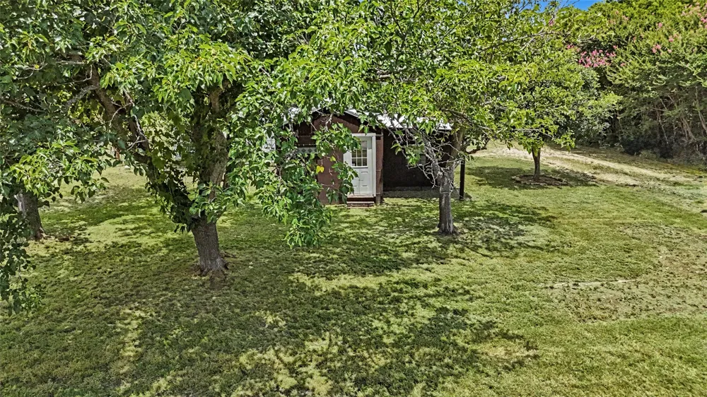 1304 Terry Drive Willow Park, TX 76008