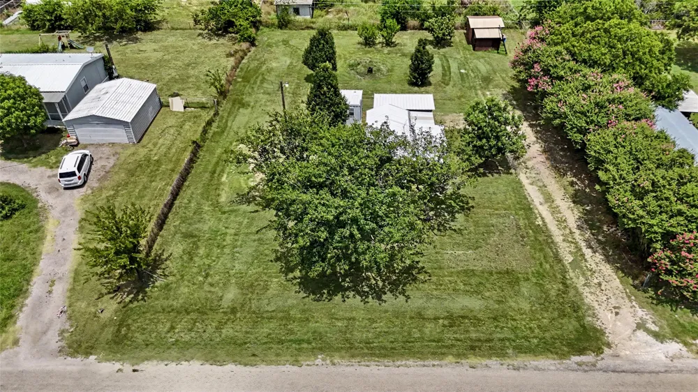 1304 Terry Drive Willow Park, TX 76008