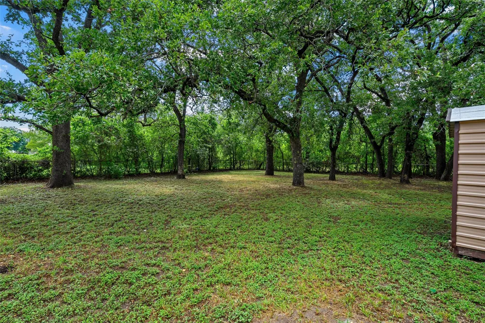 4704 Williams Road Bellmead, TX 76705