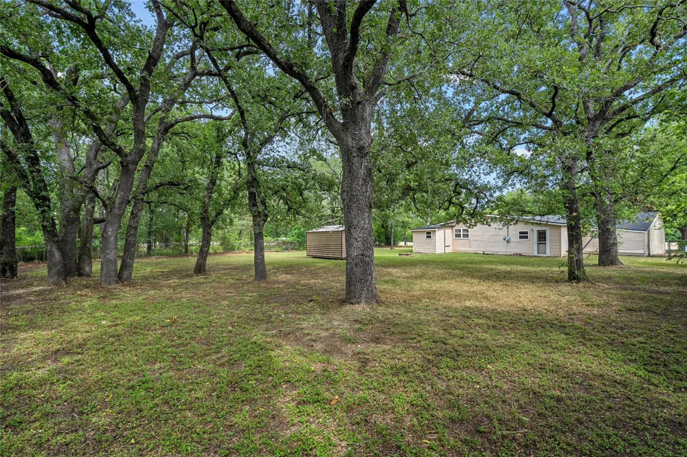 4704 Williams Road Bellmead, TX 76705