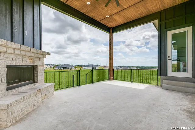 157 Estates Dr La Vernia, TX 78121