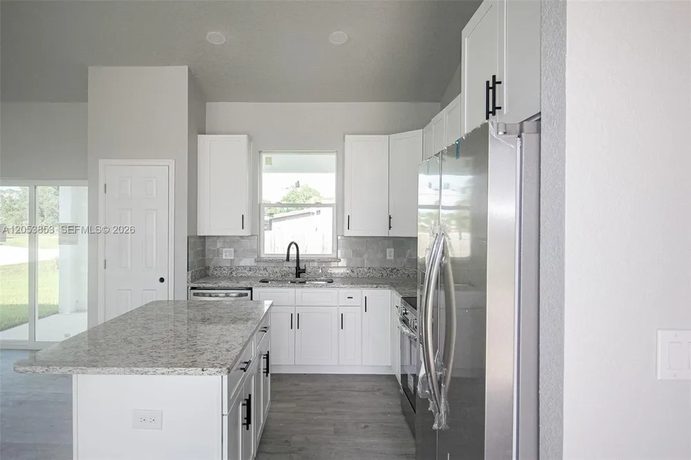 4200 Leaf Rd Other City - In The State Of Florida, FL 33875