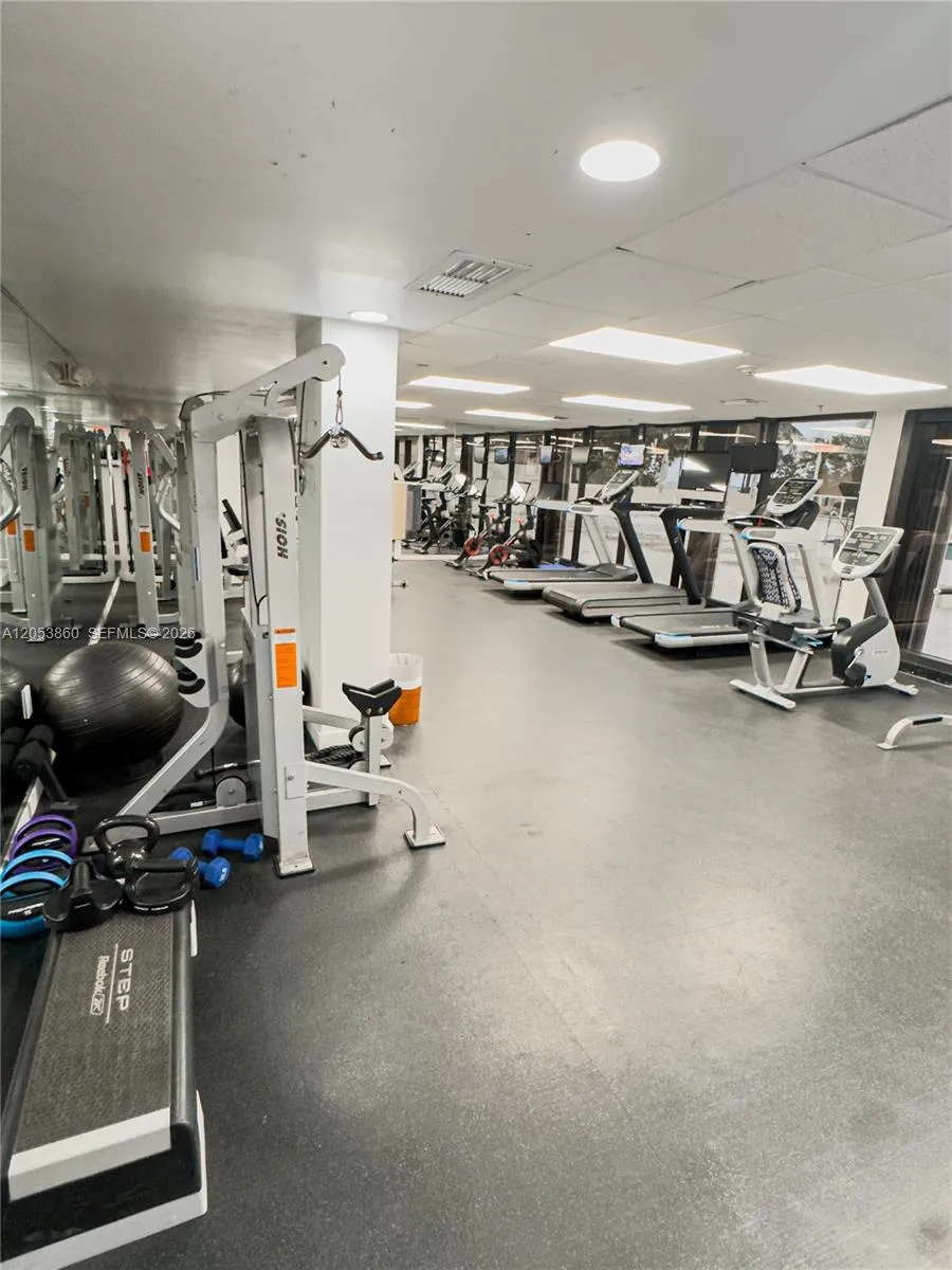 10185 Collins Ave #202 Bal Harbour, FL 33154