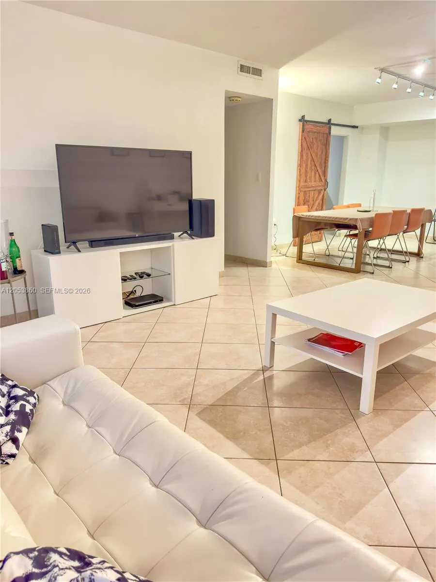 10185 Collins Ave #202 Bal Harbour, FL 33154