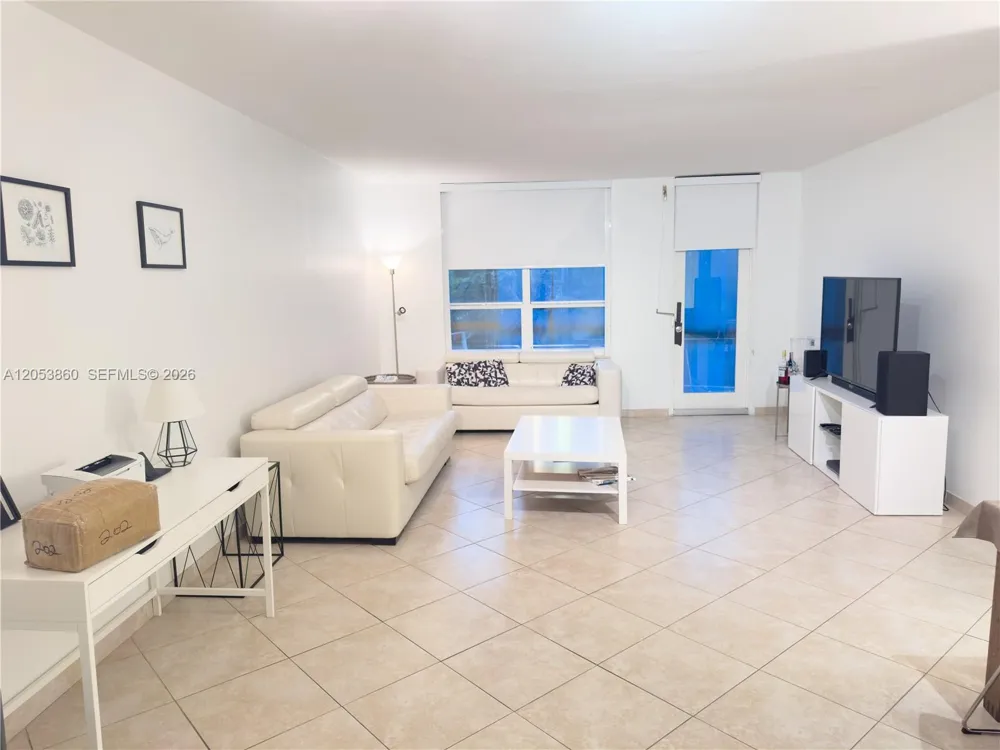 10185 Collins Ave #202 Bal Harbour, FL 33154