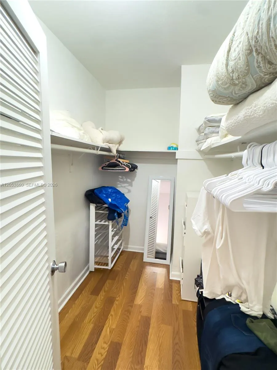 10185 Collins Ave #202 Bal Harbour, FL 33154