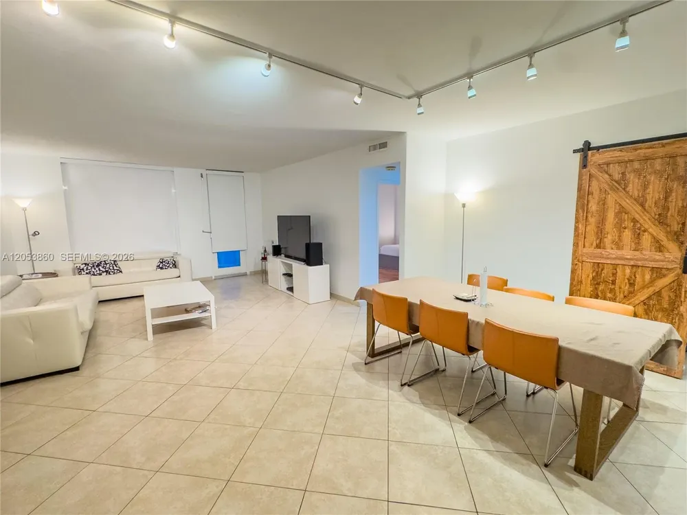 10185 Collins Ave #202 Bal Harbour, FL 33154