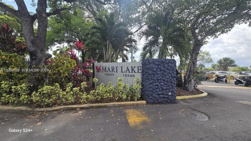 10090 NW 80th Ct #1406 Hialeah Gardens, FL 33016