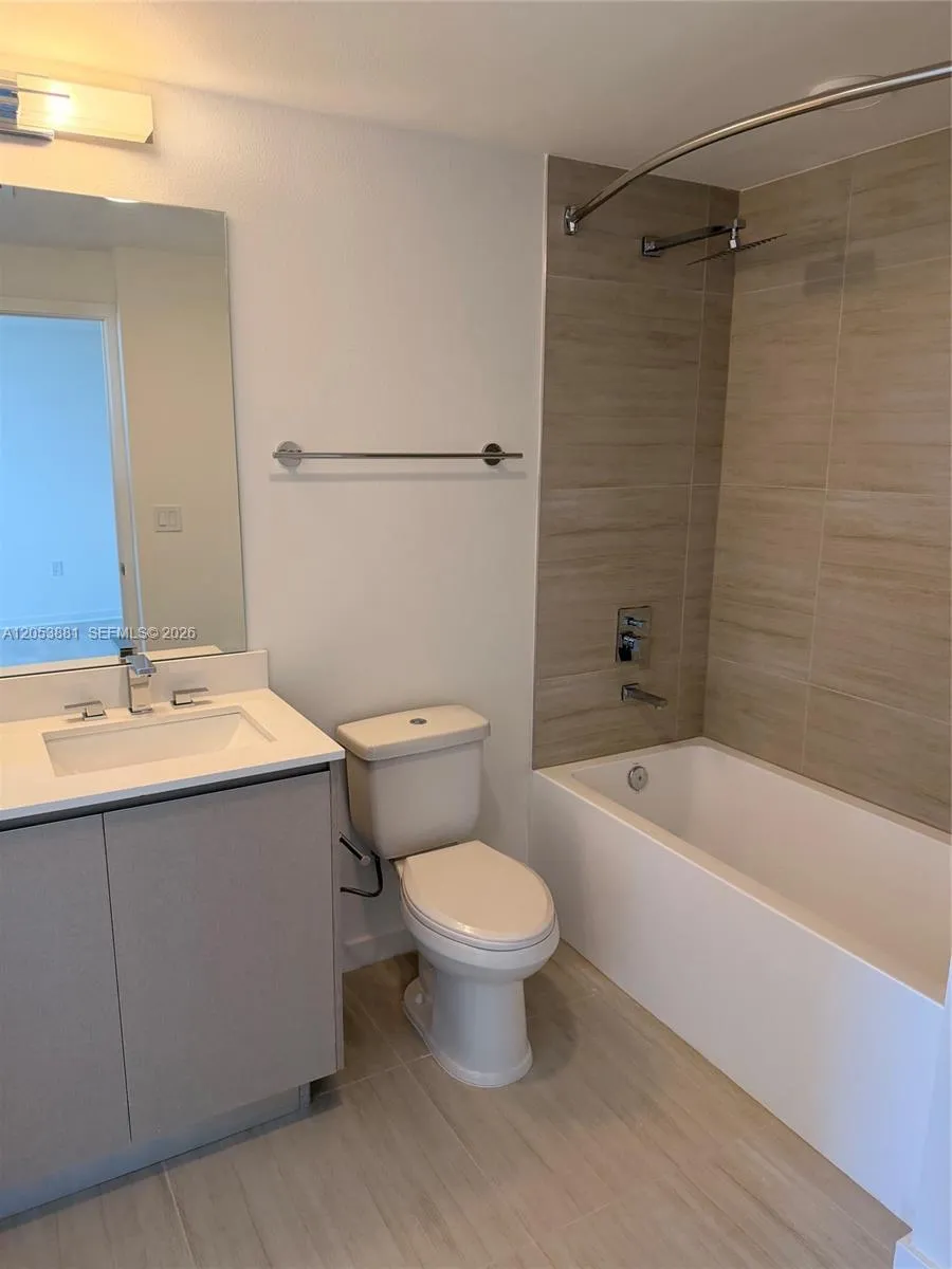 5563 MILLENIA PARK BLVD #212 Orlando, FL 32839