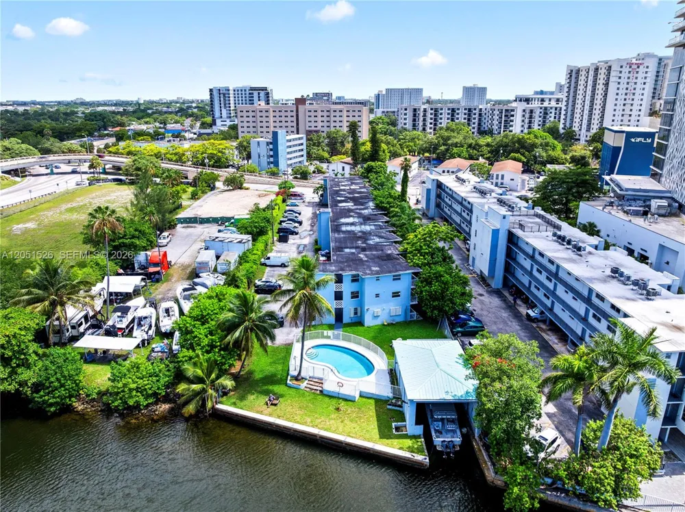 1610 NW N River Dr #201 Miami, FL 33125