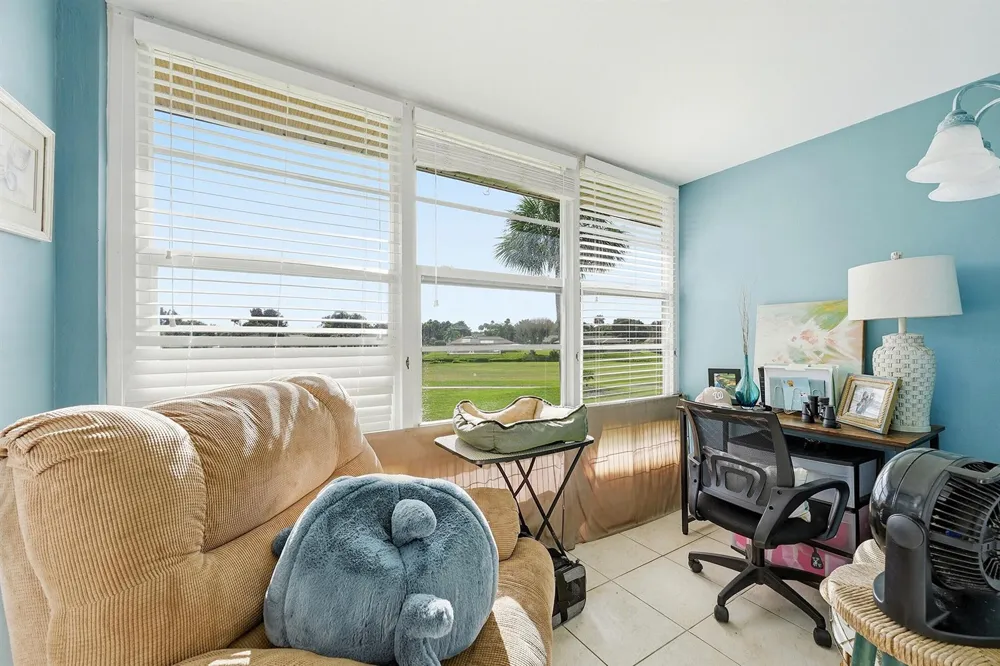 31 Pine Arbor Lane #Unit 204 Vero Beach, FL 32962