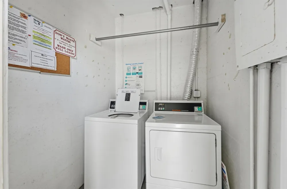 31 Pine Arbor Lane #Unit 204 Vero Beach, FL 32962