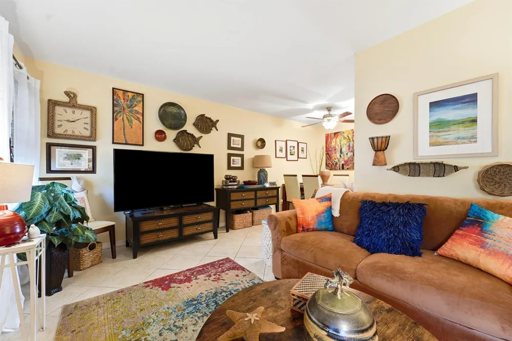 31 Pine Arbor Lane #Unit 204 Vero Beach, FL 32962