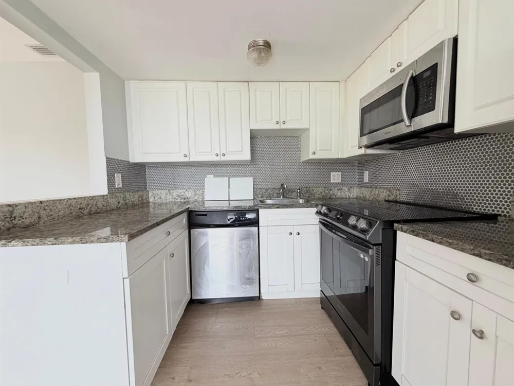1501 Crescent Circle #E45 Lake Park, FL 33403