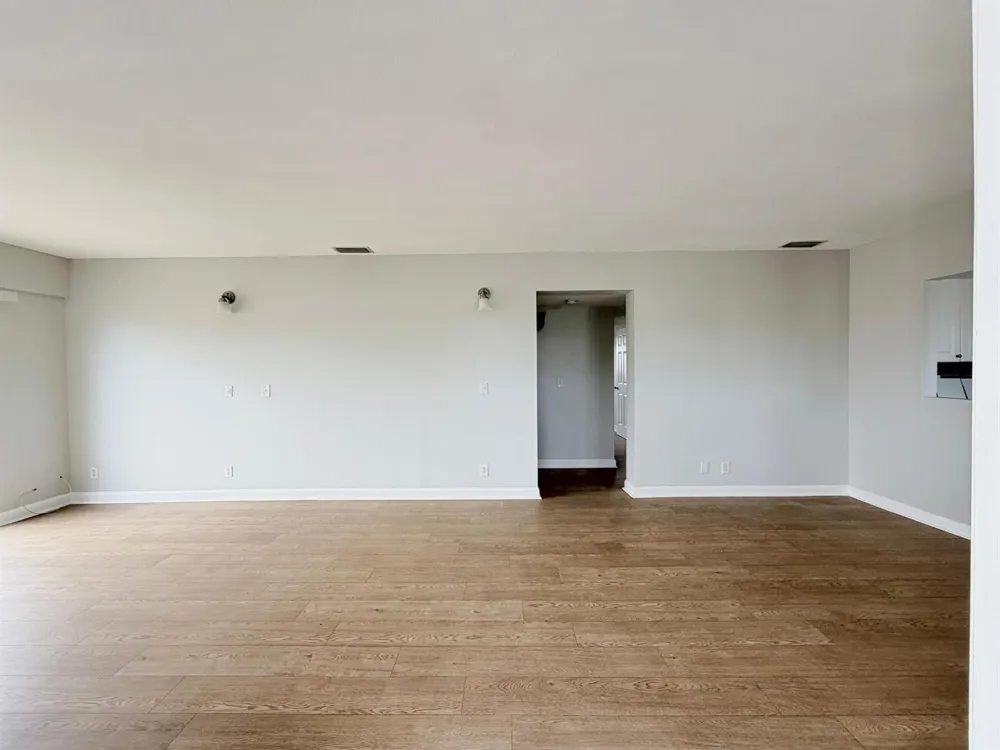 1501 Crescent Circle #E45 Lake Park, FL 33403
