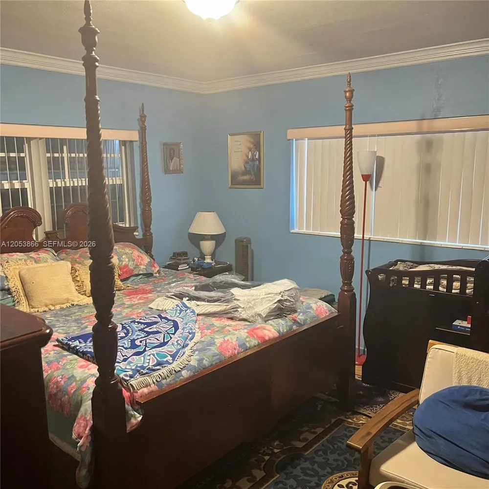 1760 NE 160th St North Miami Beach, FL 33162