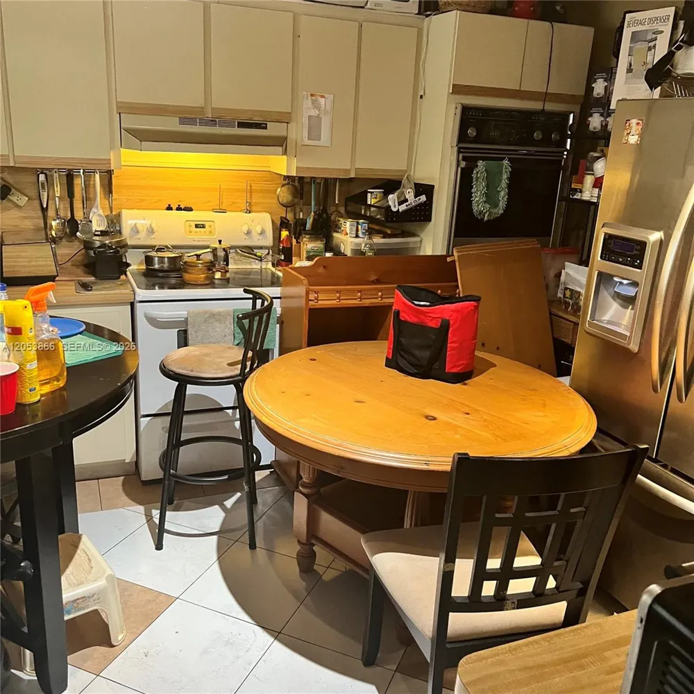1760 NE 160th St North Miami Beach, FL 33162
