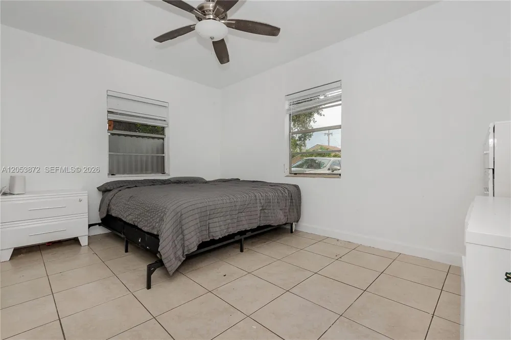 681 NE 1st Pl Hialeah, FL 33010