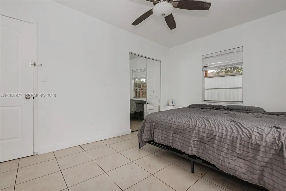 681 NE 1st Pl Hialeah, FL 33010