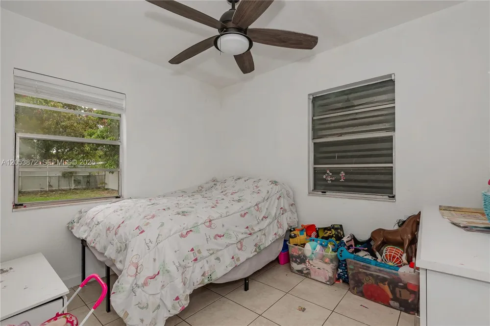 681 NE 1st Pl Hialeah, FL 33010
