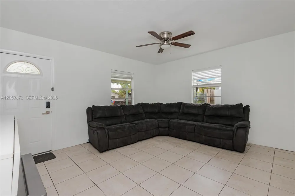 681 NE 1st Pl Hialeah, FL 33010