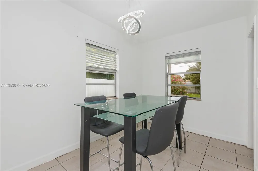 681 NE 1st Pl Hialeah, FL 33010