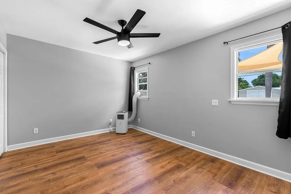 926 37th Avenue Vero Beach, FL 32960