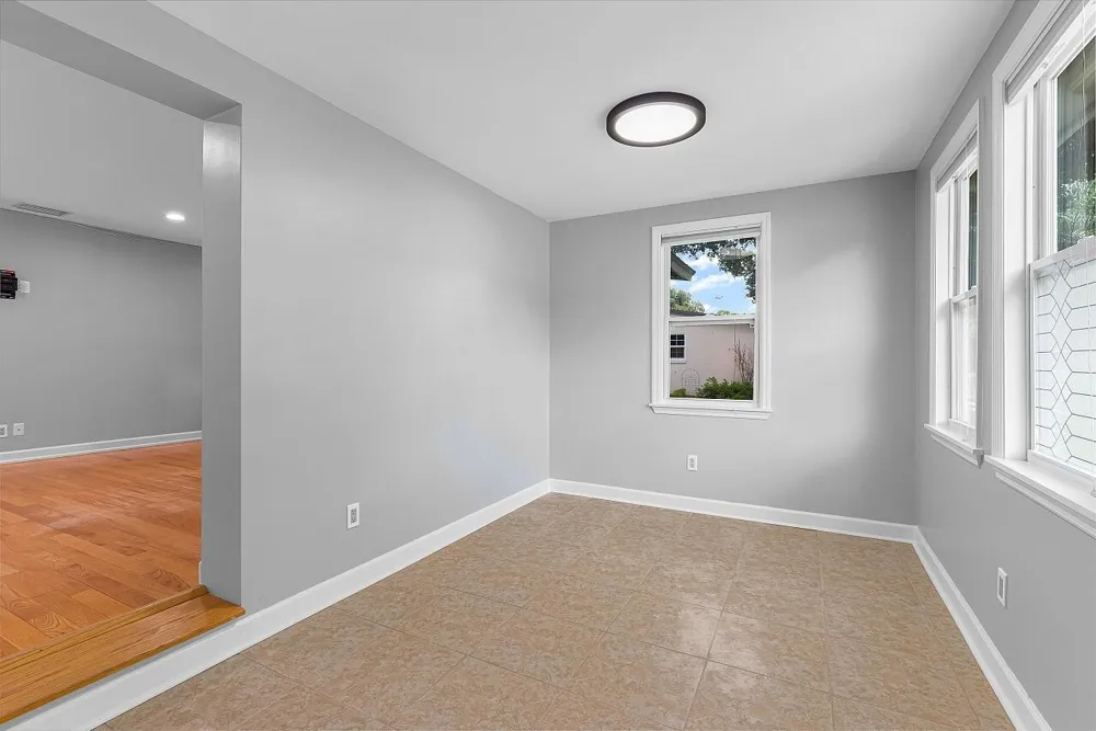 926 37th Avenue Vero Beach, FL 32960