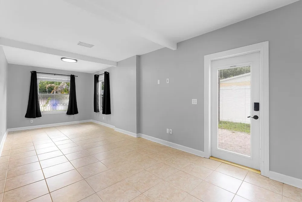 926 37th Avenue Vero Beach, FL 32960