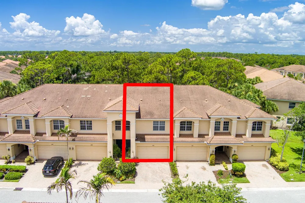 135 SW WALKING Path Stuart, FL 34997