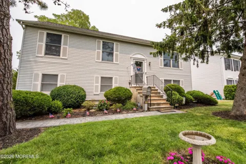 1162 Hilltop Drive