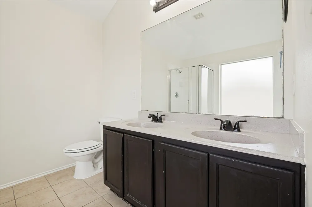 614 Hearthstone Drive Lancaster, TX 75146