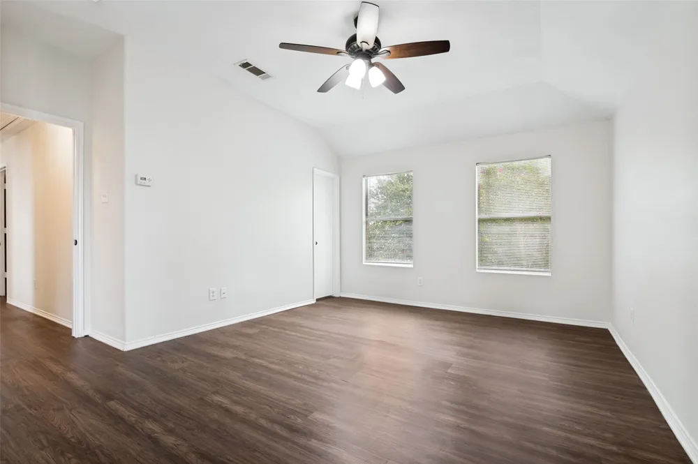 614 Hearthstone Drive Lancaster, TX 75146