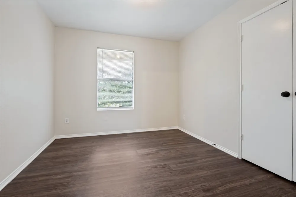 614 Hearthstone Drive Lancaster, TX 75146