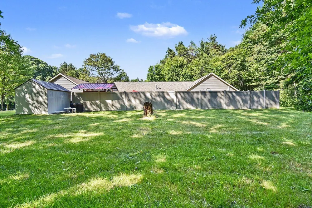 6333 Blackmar Road Bridgeport, MI 48722