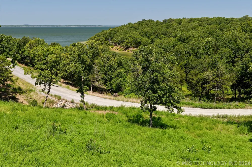 241 Patriot Pointe Eufaula, OK 74432