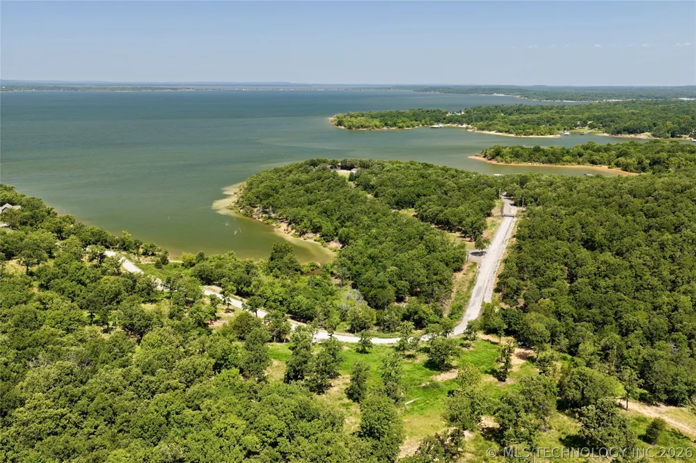241 Patriot Pointe Eufaula, OK 74432