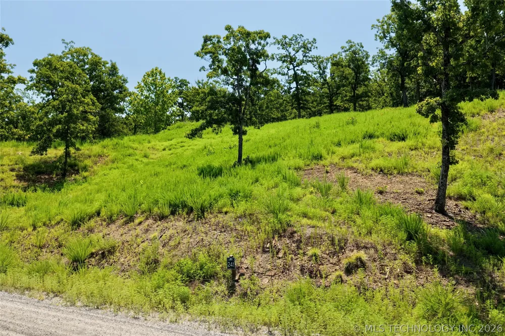 241 Patriot Pointe Eufaula, OK 74432