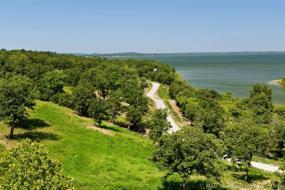 241 Patriot Pointe Eufaula, OK 74432