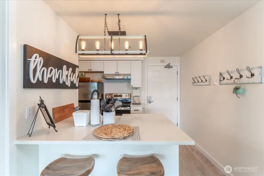 322 W Woodin 301 & 301A Avenue Chelan, WA 98816