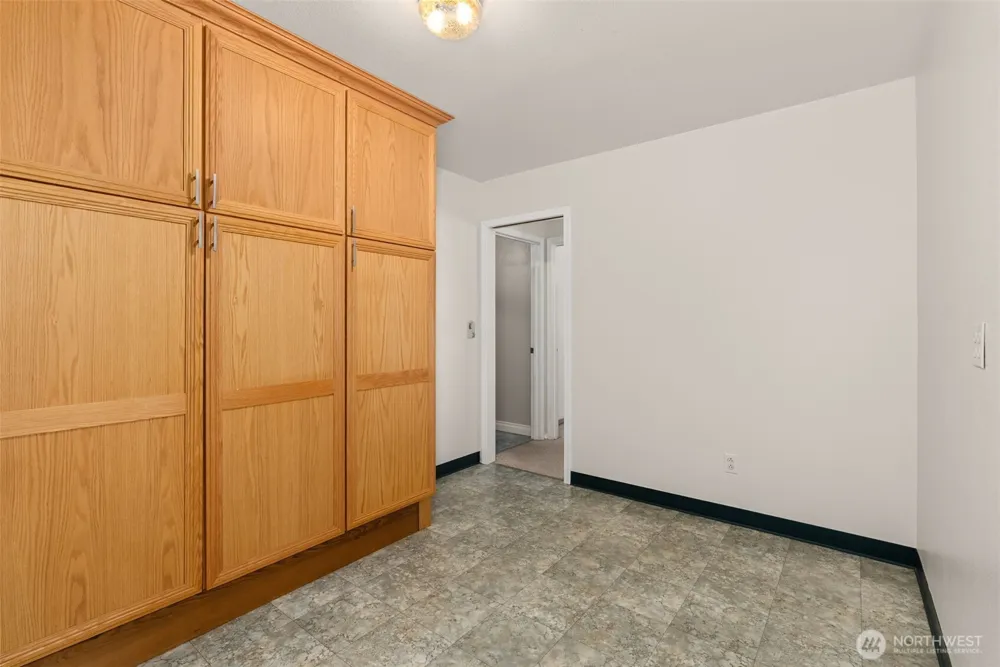 4 Bayshore Road South Bend, WA 98586