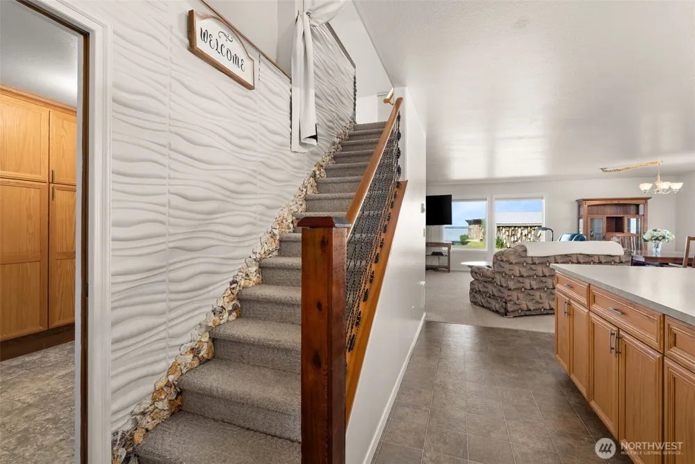 4 Bayshore Road South Bend, WA 98586