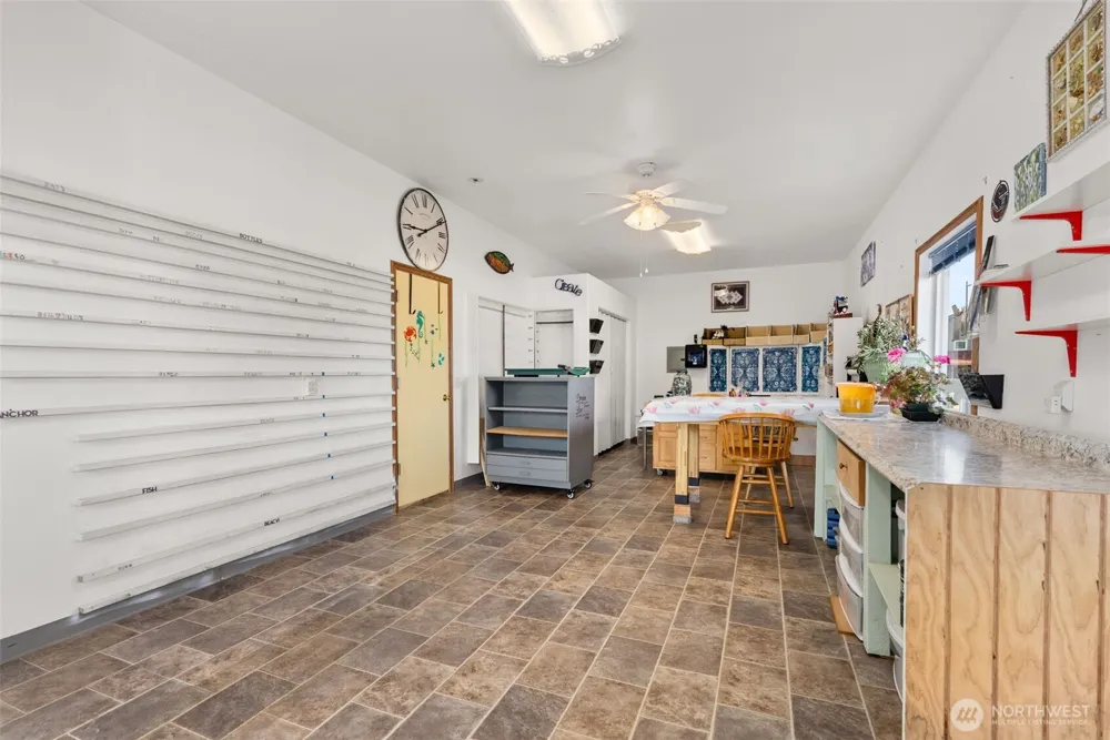 4 Bayshore Road South Bend, WA 98586