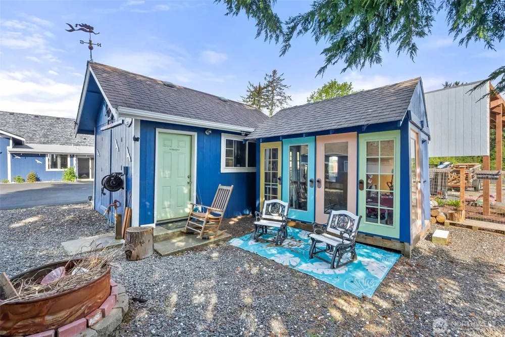 4 Bayshore Road South Bend, WA 98586