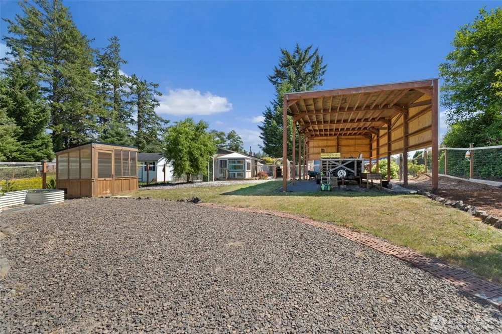 4 Bayshore Road South Bend, WA 98586