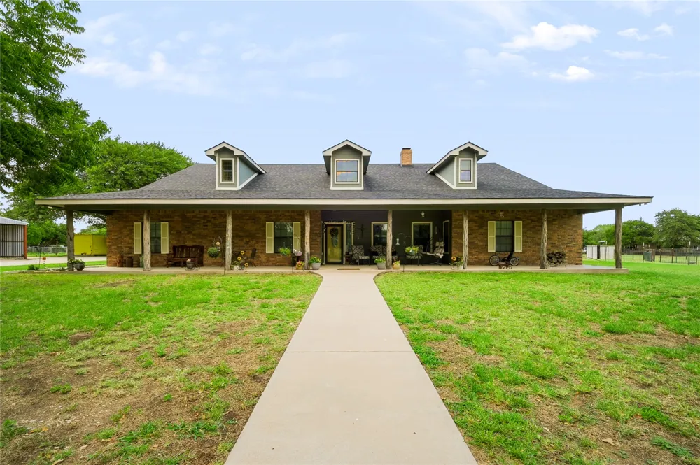 7922 County Road 229 Clyde, TX 79510